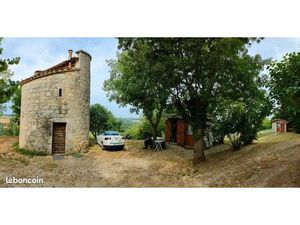Ancien moulin à vent reconverti en habitation
