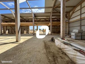 Local industriel 346 m²