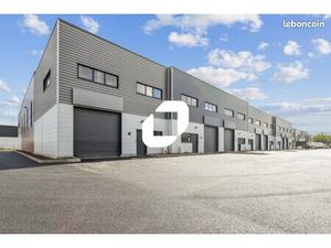 Local d'activité 264 m²