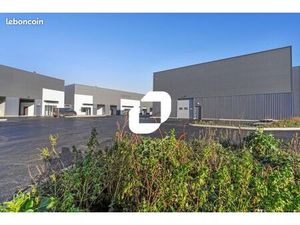 Local d'activité 218 m²