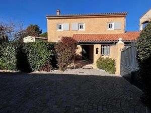 Location maison 5 pièces 132 m² à Bouc-Bel-Air (13320)  2 138 €