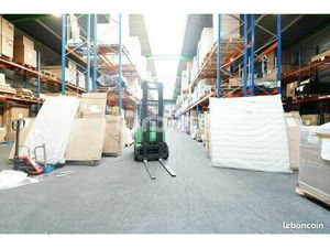 Local d'activité 1 092 m²