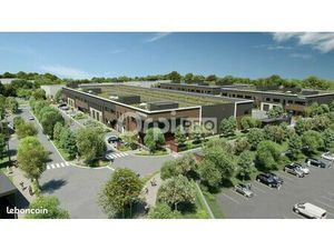 Local d'activité 12 768 m²