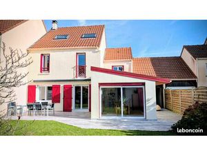 Maison familiale 9 pièces  5 chambres (6 possible)  154m²  Toussus le Noble  vente directe