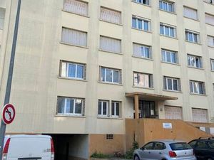 Garage fermé a louer