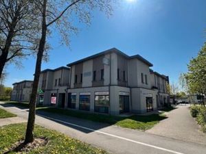 Local commercial / paramédical / bureau et service