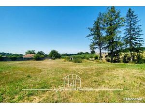 Terrain 1 400 m² Nantiat