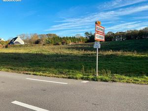 TERRAIN A LOTIR11250 m2  avec permis en cours de validité - 56800 PLOERMEL