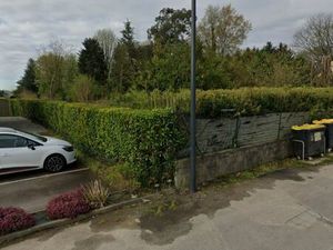 Terrain constructible 650 m2 Noyal Pontivy centre bourg