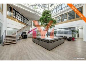 Bureaux 3 900 m²