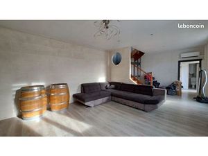 Immeuble 236 m² Saint-Pardoux-Soutiers