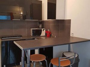 T2 meublé avec terrasse et parking privee