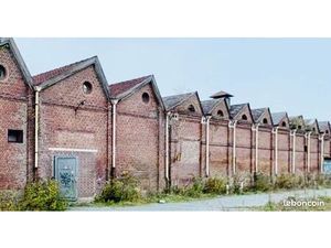 Local STOCKAGE ENTREPOSAGE OU ACTIVITÉ