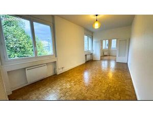 Grand Appartement 4 pièces 90m² - 3 chambres - Plein centre