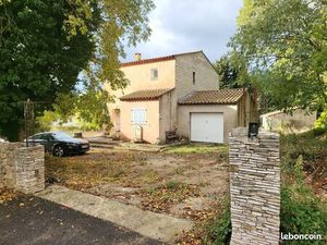 A VENDRE MAISON située a AUMELAS