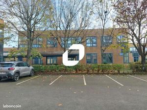 Bureaux 807 m²
