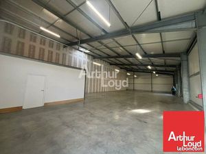 Local d'activité 380 m²
