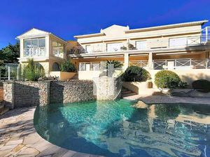 Appartement de luxe à vendre à Saint-Raphaël : 890 000€ | 74m²