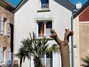 Vends maison de charme dans le bourg de Plouhinec  Morbihan