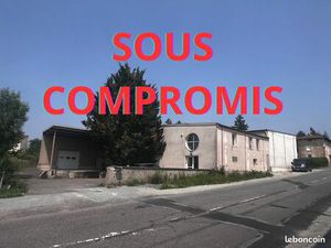 Local 1364 m² Saint-Barthélemy-Lestra