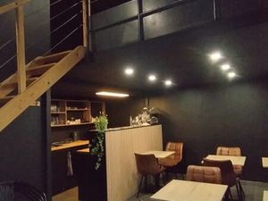 Local aménagé 36m2 + mezzanine  matériel inclus