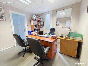 Local Commercial St Just St Rambert Centre