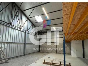 Local d'activité 145 m²