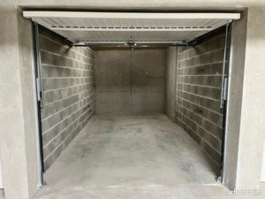 Garage motorisé en hyper centre