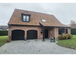 Hem (Beaumont) — Maison d’architecte  146 m²  Parcelle env. 900 m² piscinable  Jardin Sud 