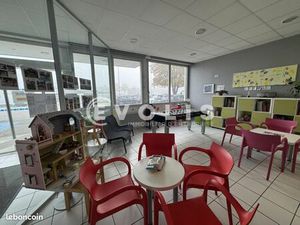 Bureaux 780 m²
