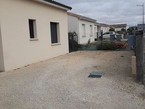 Parking proche aéroport Poitiers