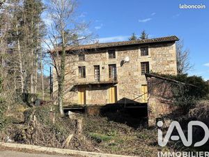 Maison 10 pièces 247 m²