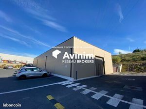 Bureaux  entrepôt 580 m² Béziers