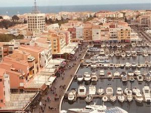 Centre Port 1ère ligne Local Commercial