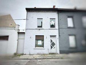 Bonne maison 3 chambres avec passage latéral et jardin !