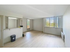 Location appartement  60 m² T-2 à Saint-Avertin  670 €