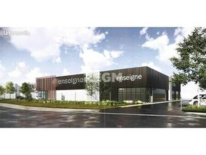 Local commercial 978 m²