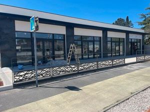 Local commercial 82.11 m2 + terrasse 27 m2