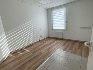 Bureau à louer 12m2 Hallennes-lez-Haubourdin