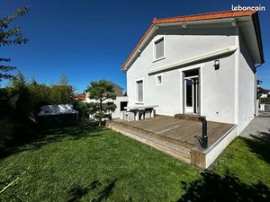 Maison 4 pièces AUBIERE 120 m2