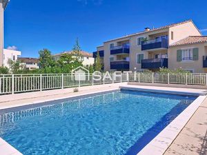 T2 de 40 m² en rez-de-jardin avec terrasse  jardin et piscine