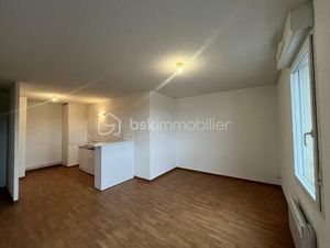 APPARTEMENT TYPE 2 DANS RÉSIDENCE SÉCURISÉE