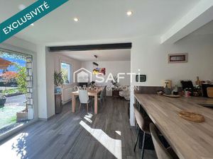 Jolie maison rénovée avec goût  à proximité des commodités