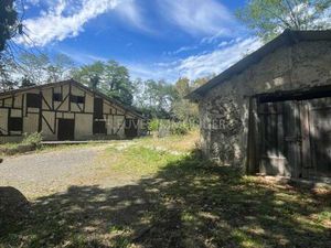 Ferme landaise avec dépendances et 5 7 ha