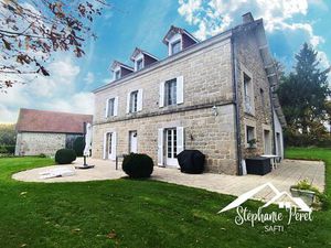 Un havre de paix au cœur de la nature — un domaine rare mêlant charme  volumes et potentie