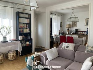 Proche centre-ville  Maison T4/5 avec Garage  Terrasse et Jardin