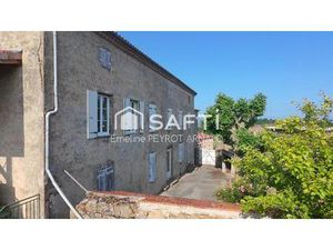 Maison de caractère  elle n’attend plus que vous.