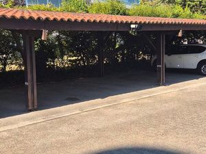 Place de parking couverte