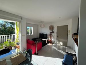 Location meublée appartement 2 pièces 50 m² à La grande montee (97438)  870 €