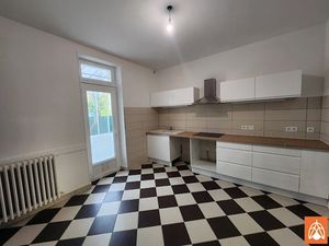 Location maison 4 pièces 102.66 m² à Salon-de-Provence (13300)  1 605 €